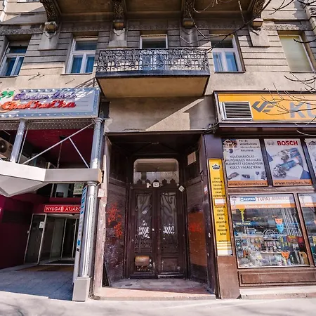 The Nest In Downtown