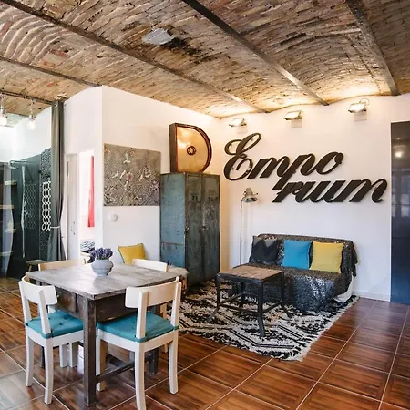 The Nest In Downtown