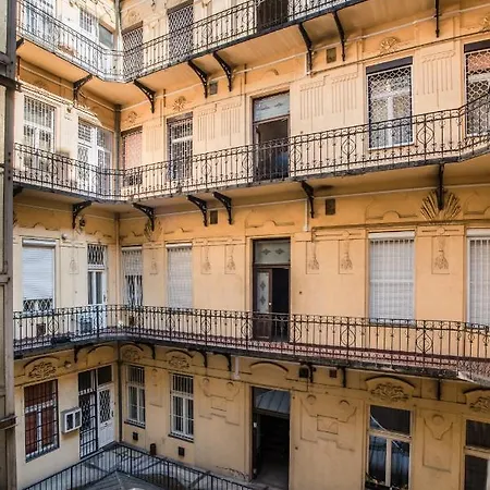 The Nest In Downtown * Budapest